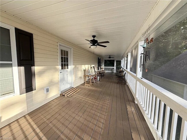 Building Photo - Earn Wealth While Leasing - Like a Homeowner - Lease to Own