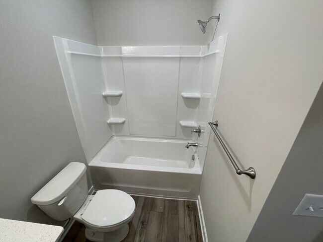 Building Photo - Home for Rent in Oak Grove, AL!!! Available to View with 48 Hour Notice!!!