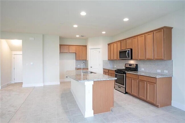 Building Photo - 13901 Eucalyptus Bnd