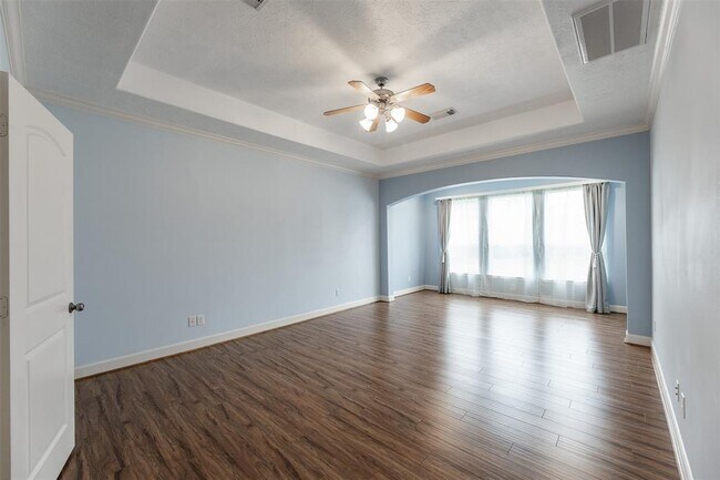 Building Photo - 28506 Woodlark Dr