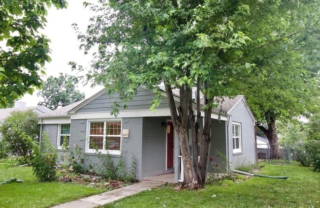 Building Photo - Sunny Sunnyside Bungalow with Finished Basement & Private Backyard Retreat