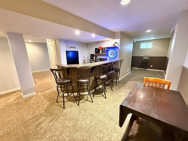 Building Photo - 5208 Aspenwood Dr