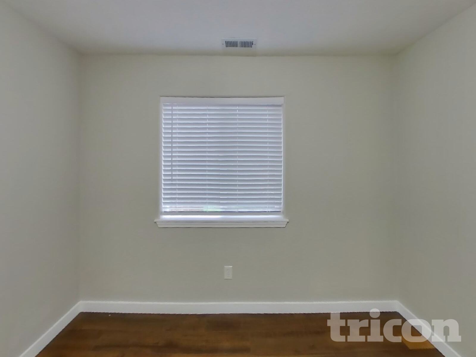 Building Photo - 16216 39th St Ct E