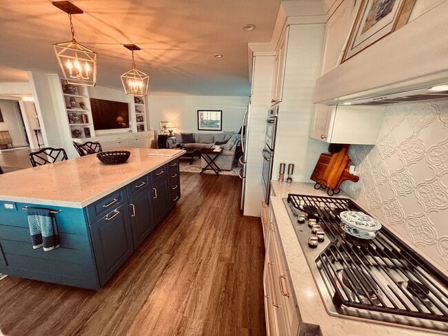 Building Photo - Renovated Rancho Bernardo 55+ Community 2 Bedroom 2 Bathroom Home