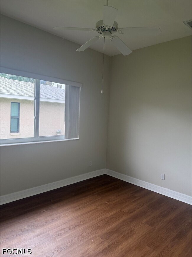 Building Photo - 614 SW 57th St