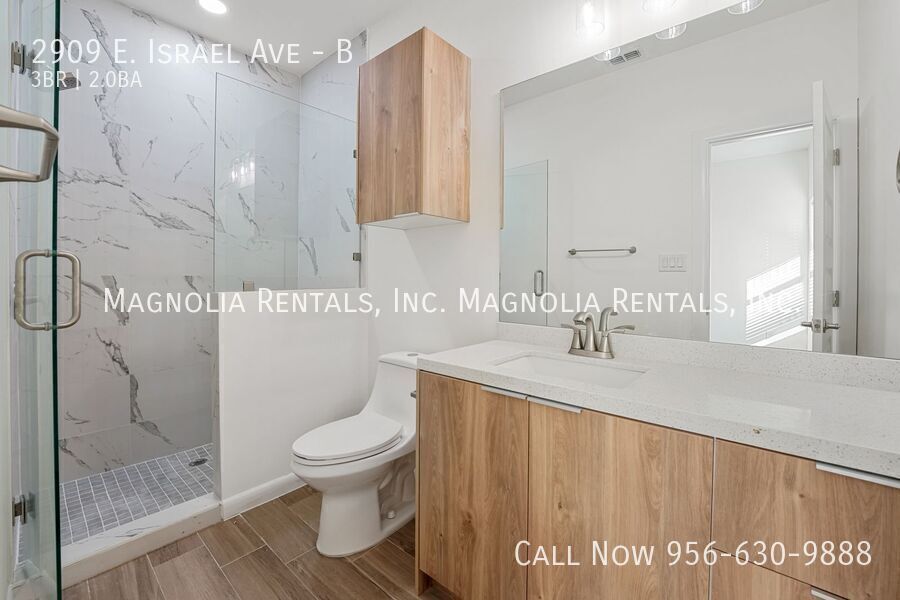 Building Photo - 2909 E Israel Ave