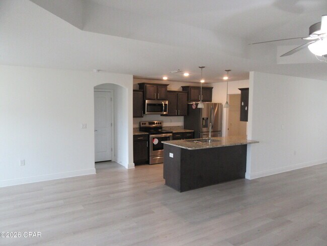 Building Photo - 3836 Redbud Wy