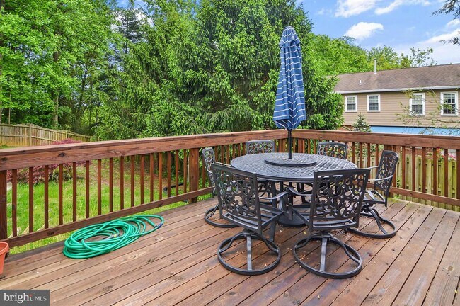 Building Photo - 6303 Gabriel St