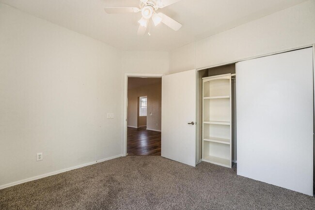 Building Photo - Check this Beautiful Condo Unit located in a gated Terrasini  community!