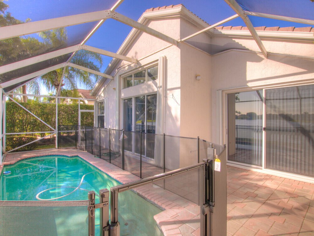 Building Photo - 1261 NW 159th Ave