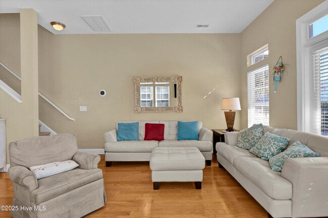 Building Photo - 1218 Bowfin Ln