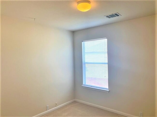 Building Photo - 840 Rusk Rd