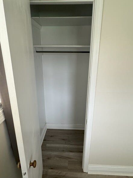 Building Photo - 96 N Halsey Rd