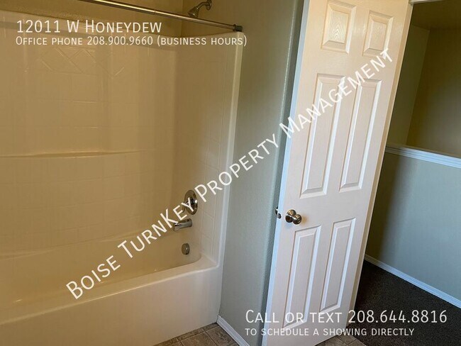Building Photo - 12011 W Honey Dew Dr