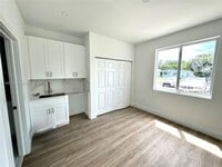 Building Photo - 2931 NW 57th St