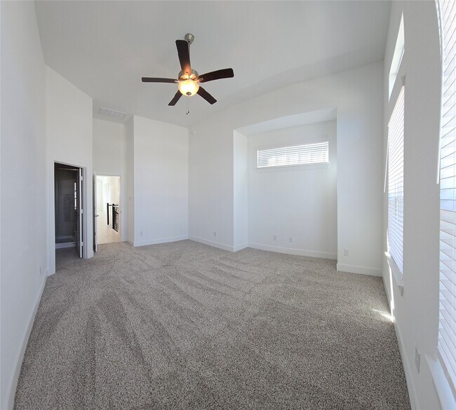 Building Photo - 21123 Medina River Dr