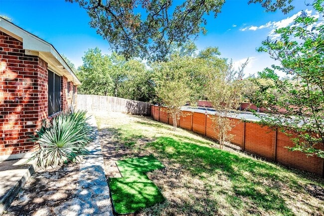 Building Photo - 5928 Lomita Verde Cir