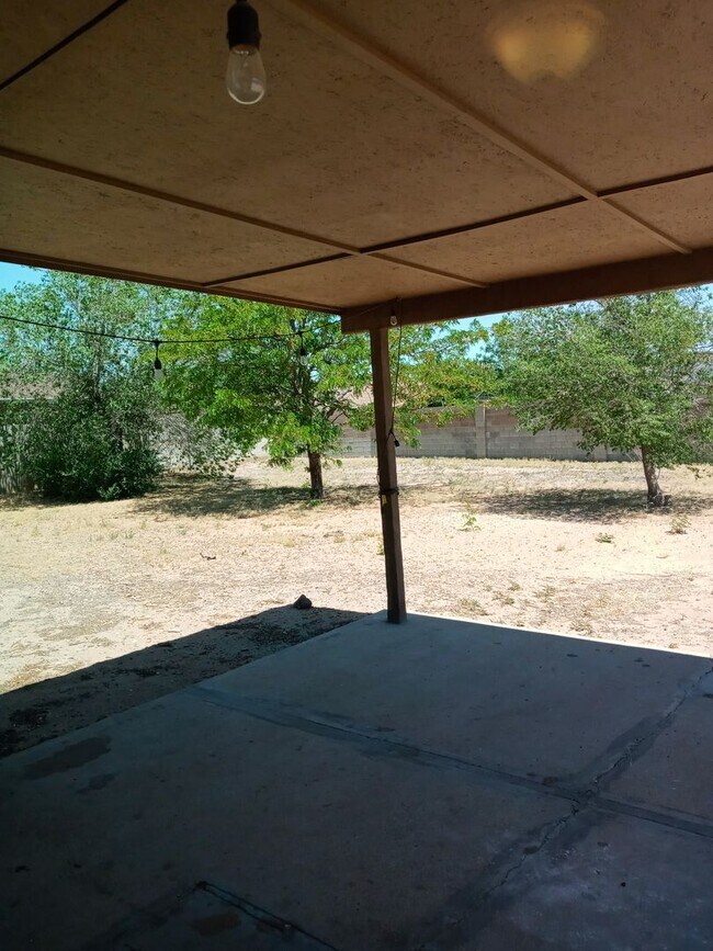 Building Photo - AFFORDABLE!!!
