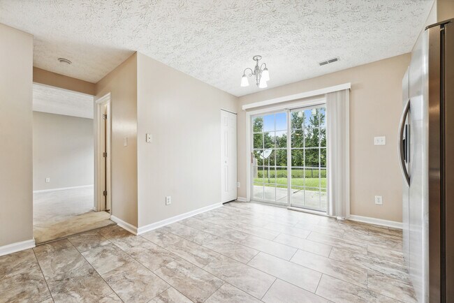 Building Photo - 2005 Rathie Dr