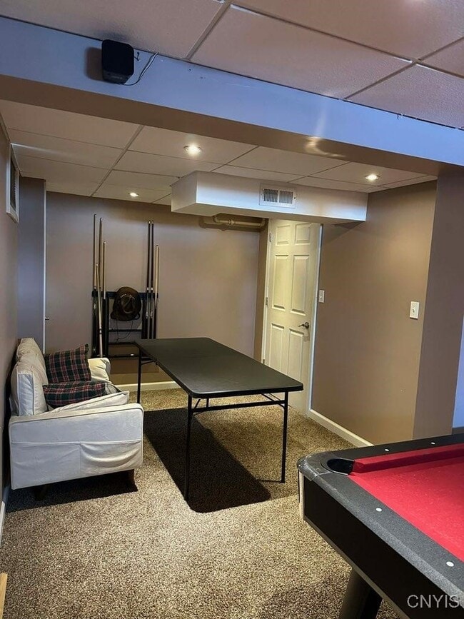 Building Photo - 80 Denton Ave