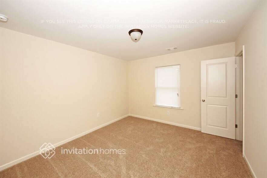 Building Photo - 3280 Franklin St