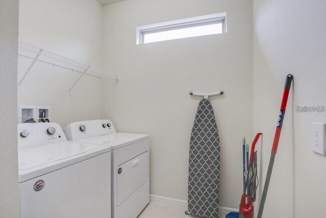 Building Photo - 8816 Corcovado Dr