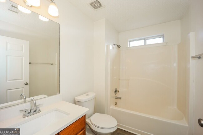 Building Photo - 3568 Brookstone Way
