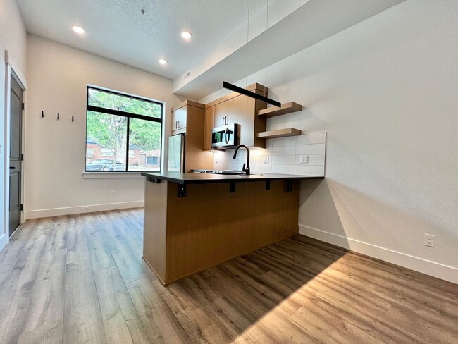 Building Photo - Newer Build in Downtown Loveland Apartments!
