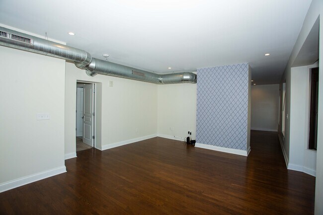 Building Photo - 65 S 5th St