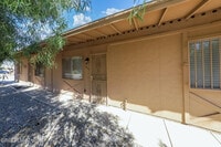 Building Photo - 3004 N Sparkman Blvd