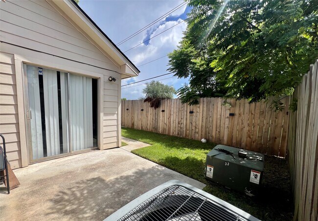 Building Photo - 12419 Windy Wisp Ln
