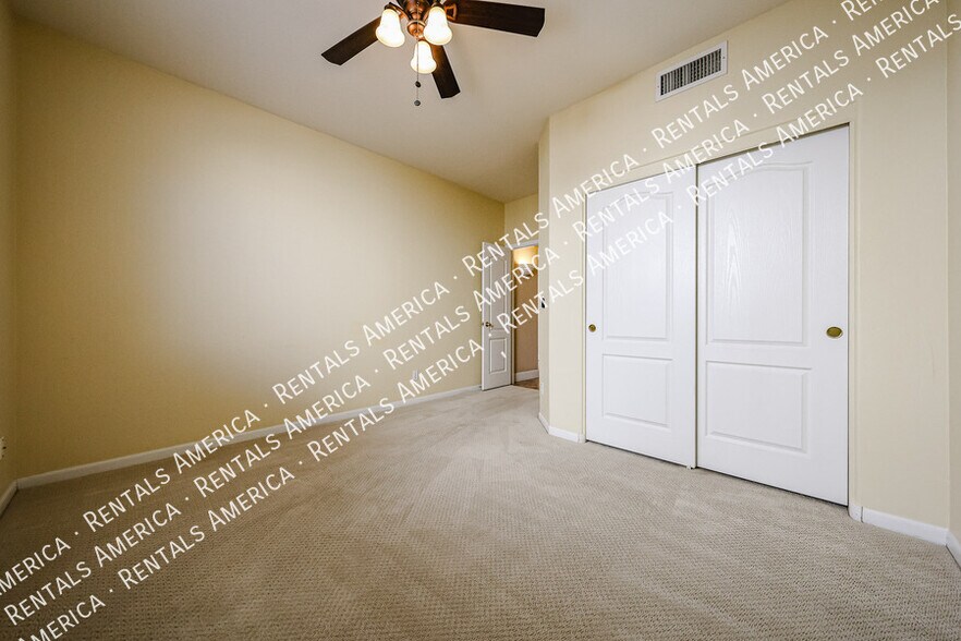 Building Photo - 14759 N 98th St