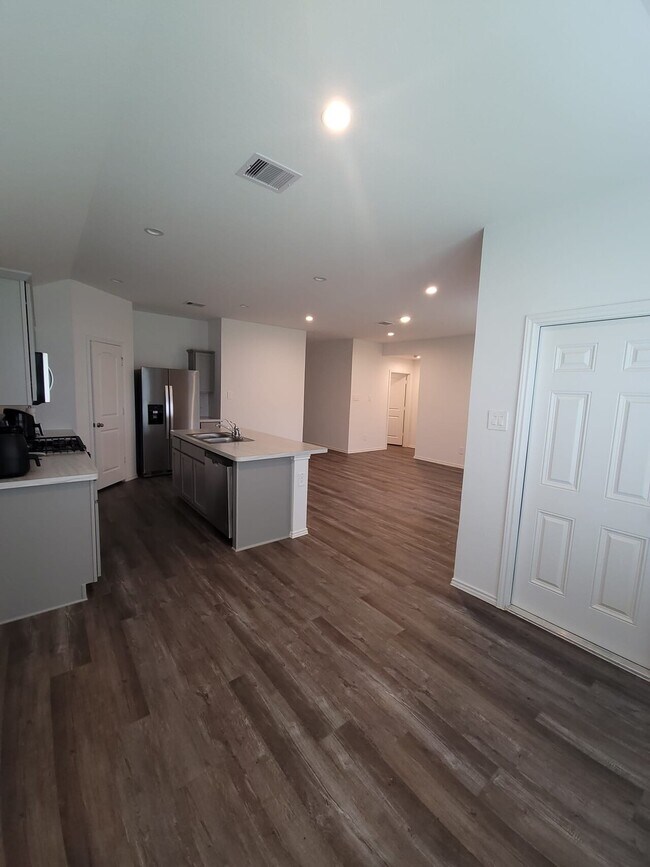 Building Photo - Magnolia