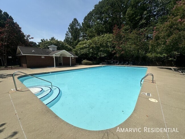 Building Photo - 1851 Trailwood Heights Ln