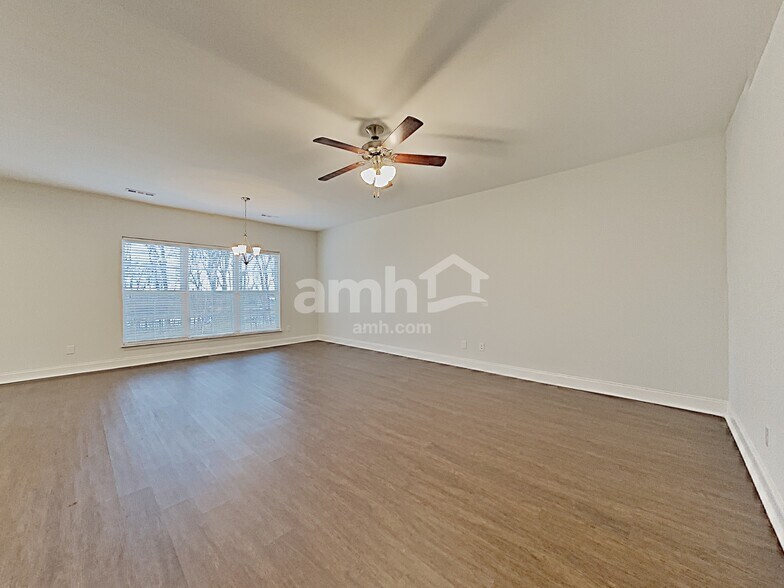 Building Photo - 5039 Mountain Springs Rd