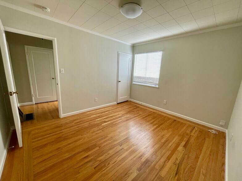 Bedroom - 459 44th St