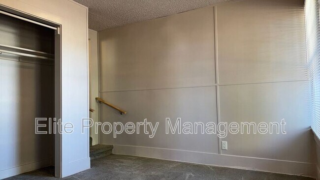 Building Photo - 2901 5th Ave