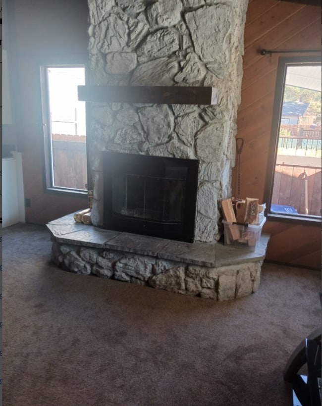 Building Photo - 1066 Paradise Way