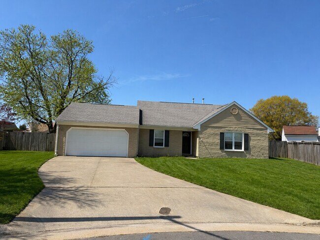 Building Photo - 2005 Handel Ct