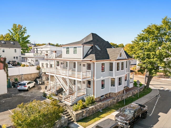 Building Photo - 31 East Ave