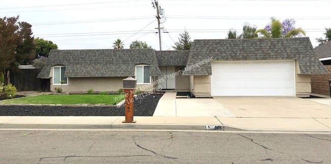Building Photo - 202 Larkspur Dr