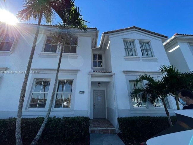 Primary Photo - 4172 SW 156th Ave