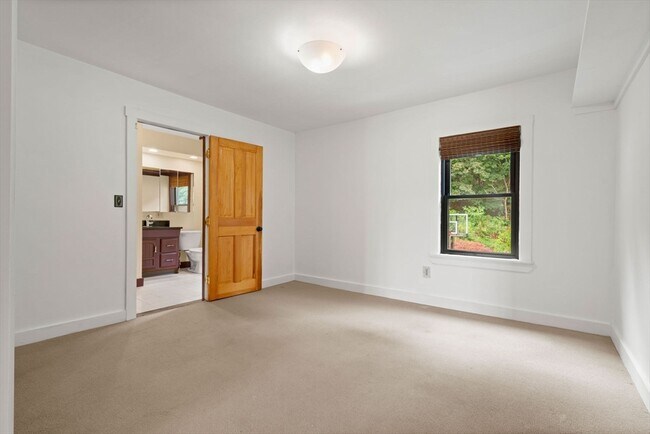 Building Photo - 35 Merrimac St