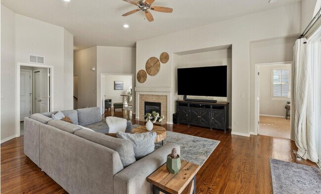 Building Photo - Cordera Home within walking to D20 Schools...