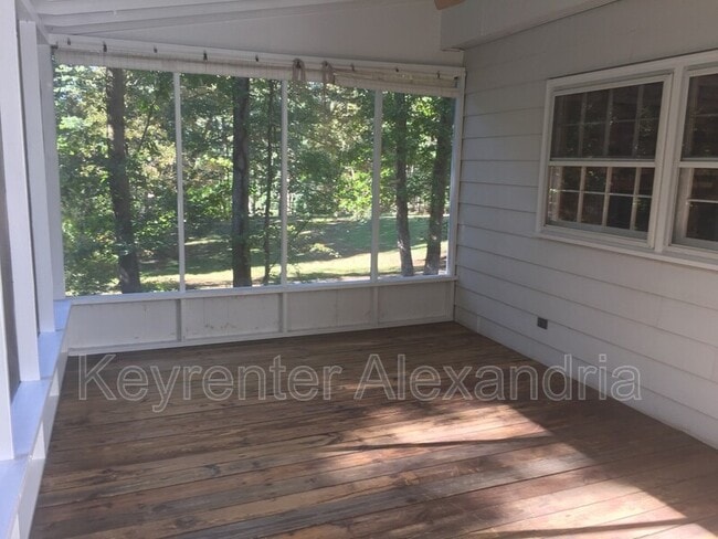 Building Photo - 13013 Caton Pl