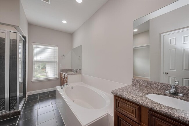 Building Photo - 15210 Addicks Stone Dr