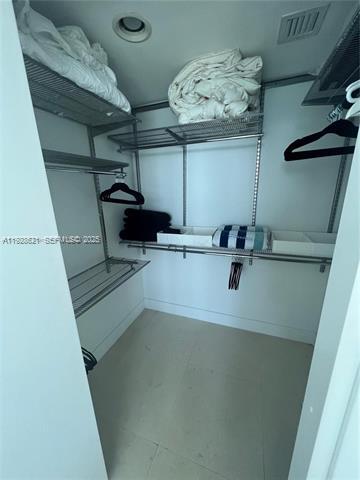 Building Photo - The Bentley Bay Condo