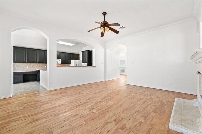 Building Photo - 1665 Amberwood Loop