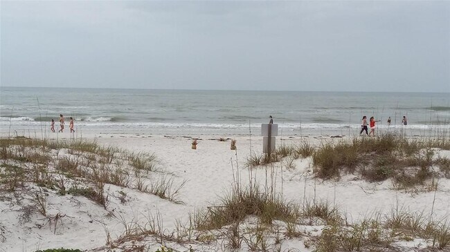 Building Photo - 562 Johns Pass Ave