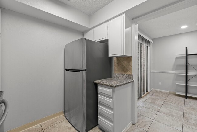 Building Photo - 7900 Westheimer Rd